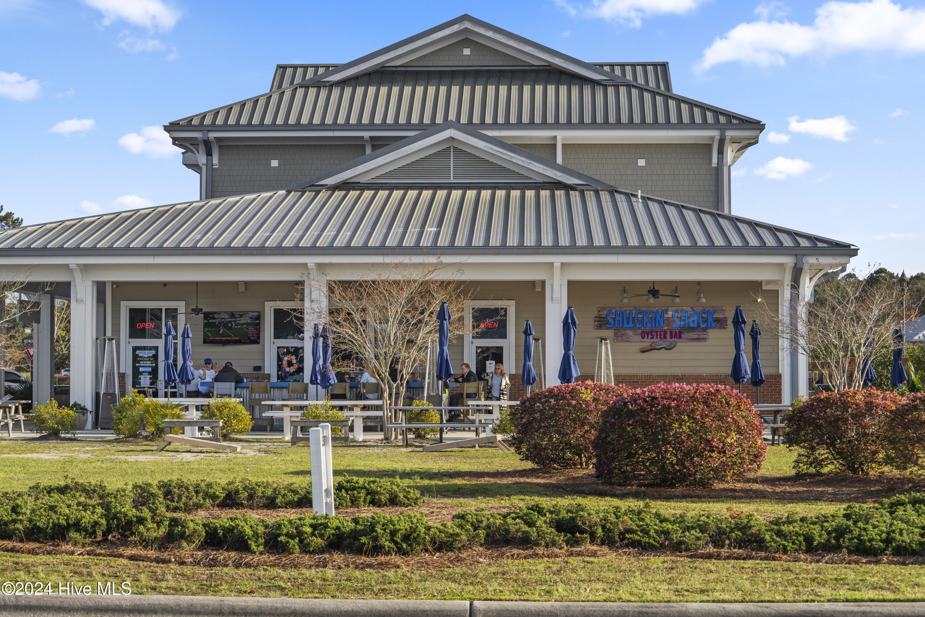 6227 Raystone Way Leland, NC 28451 - Photo 29 of 39 Local Dining