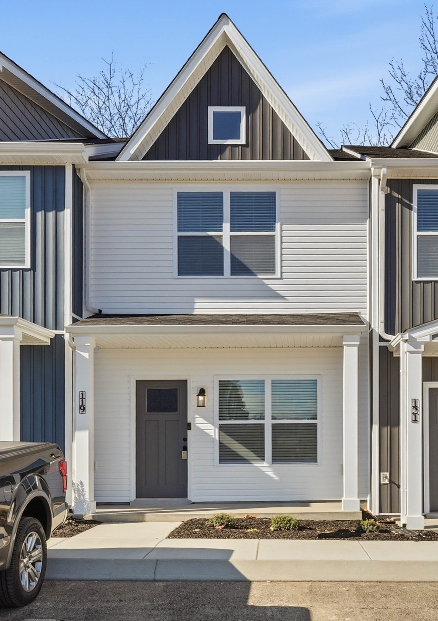 119 Front Rdg Circle Clarksville, TN 37042 - Photo 2 of 41