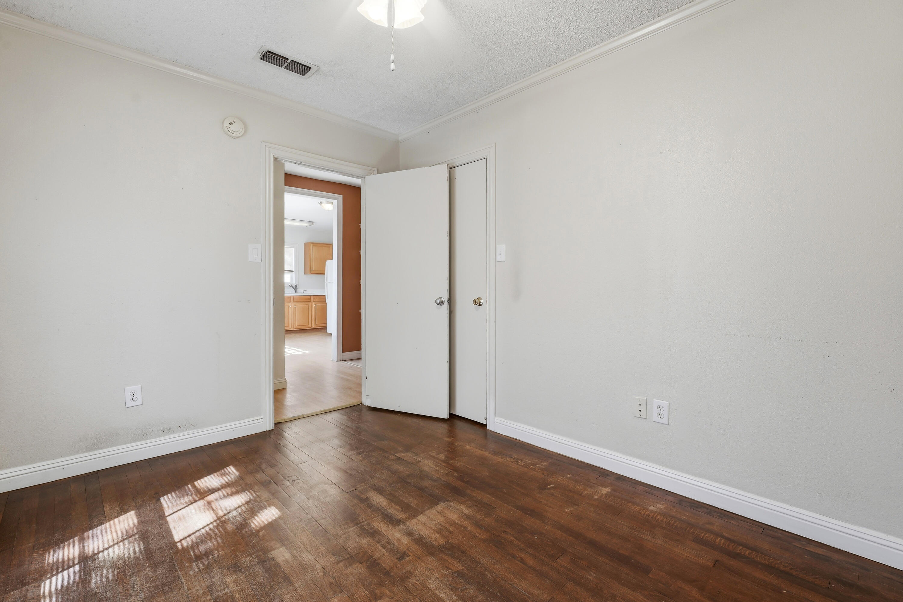 2419 25th Street Lubbock, TX 79411 - Photo 10 of 21 DSC00892
