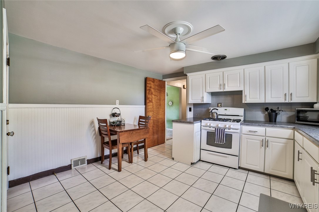 425 Cadman Drive Amherst, NY 14221 - Photo 16 of 33