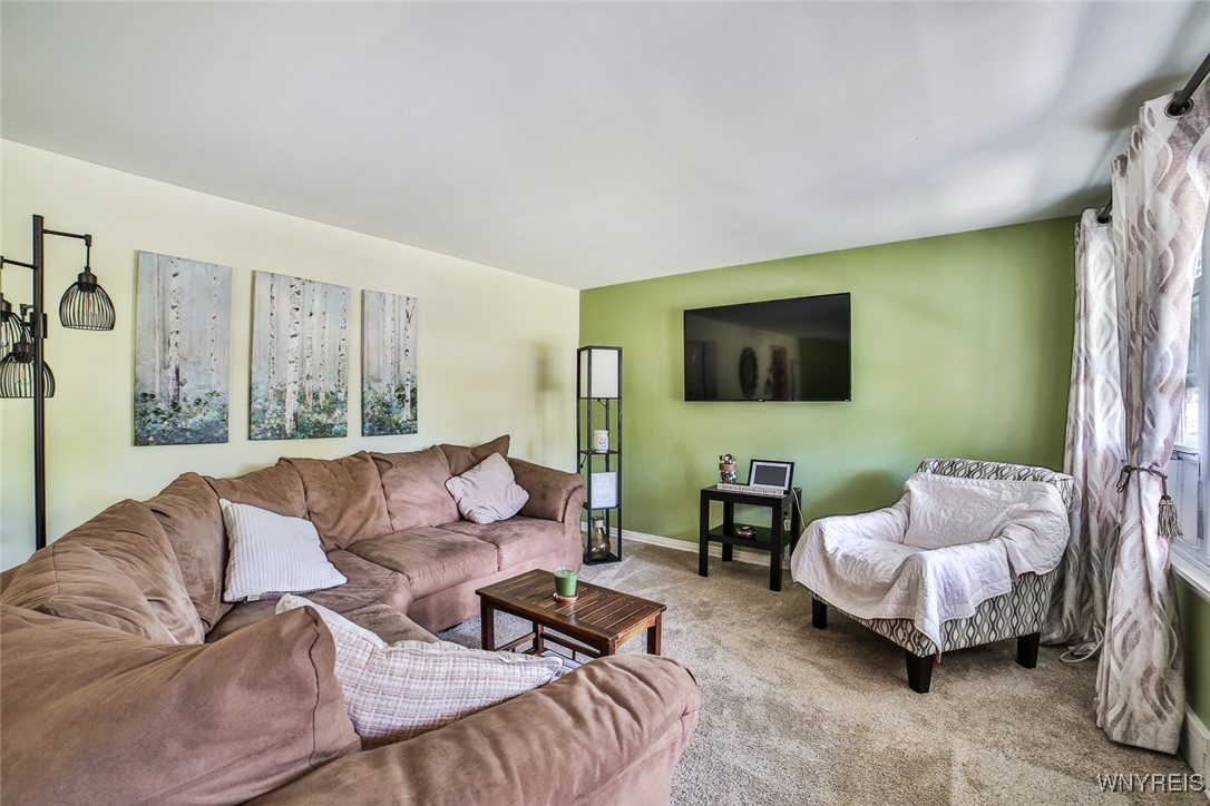 425 Cadman Drive Amherst, NY 14221 - Photo 10 of 33