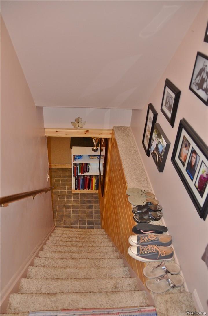 9259 Anderson Road Grosse Ile, MI 48138 - Photo 30 of 35 DSC_2722.JPG