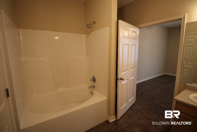 2651 South Juniper Street, Unit 1205 Foley, AL 36535 - Photo 7 of 11 Master Bath