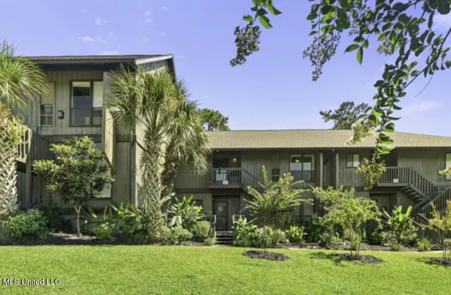 $152,650 | 254 Lanai Village, Diamondhead, MS 39525