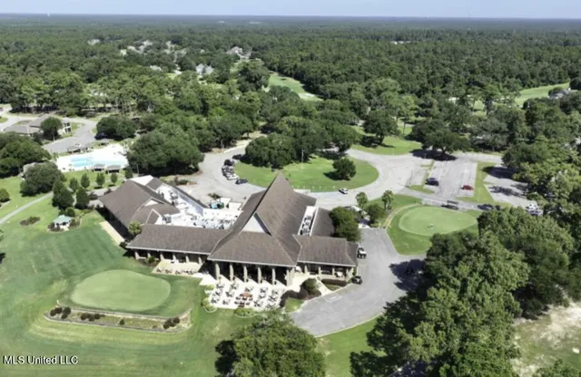 $152,650 | 254 Lanai Village, Diamondhead, MS 39525