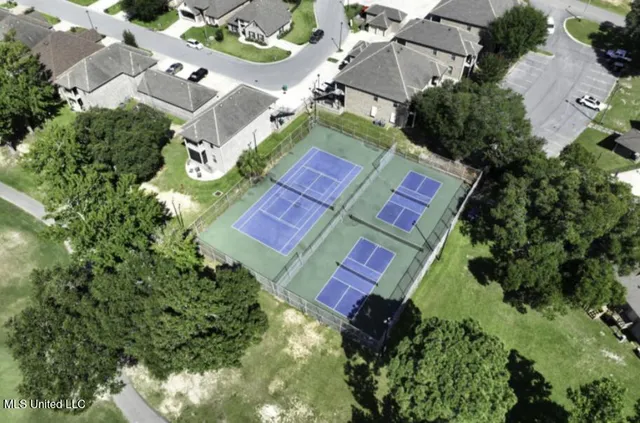 $152,650 | 254 Lanai Village, Diamondhead, MS 39525