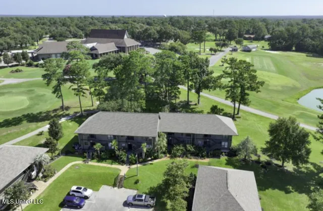 $152,650 | 254 Lanai Village, Diamondhead, MS 39525