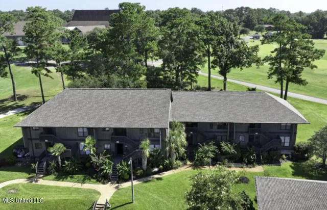 $152,650 | 254 Lanai Village, Diamondhead, MS 39525