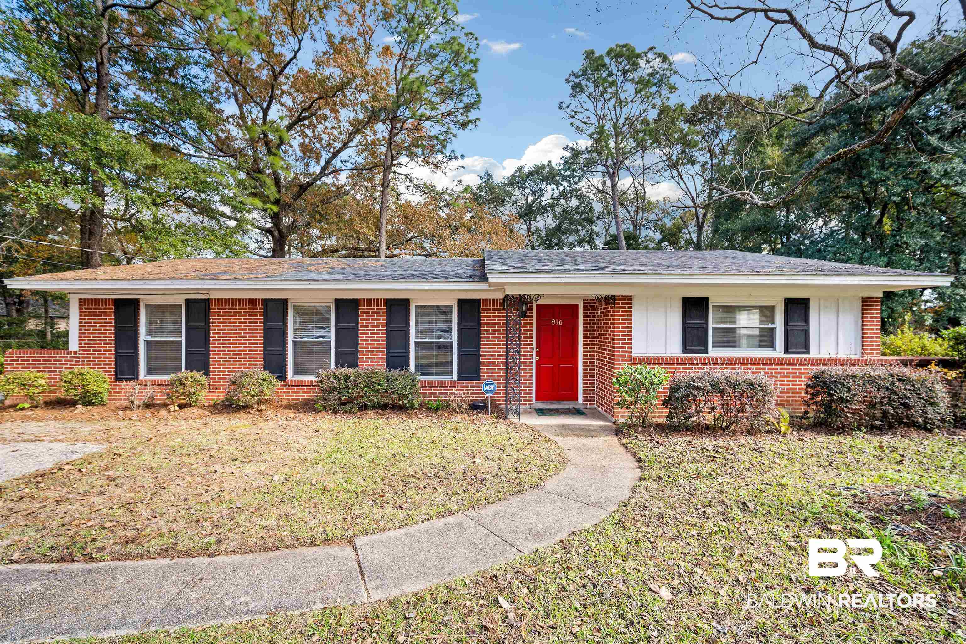 816 East Montfort Road Mobile, AL 36608 - Photo 1 of 24 Single story home with a front lawn