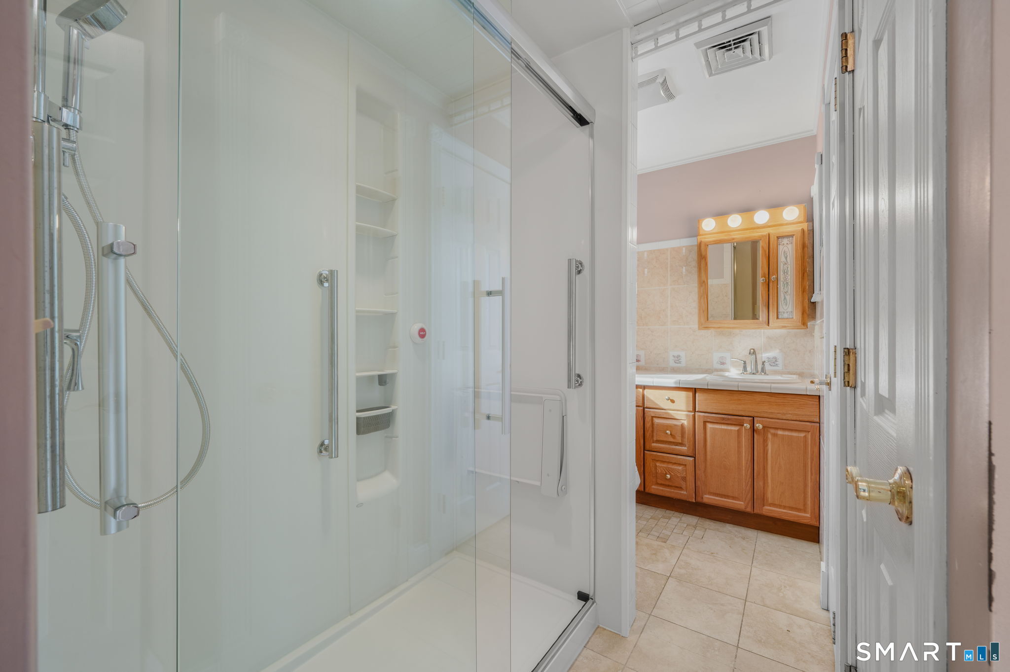 1040 East Lake Road Oakdale, CT 06370 - Photo 16 of 25