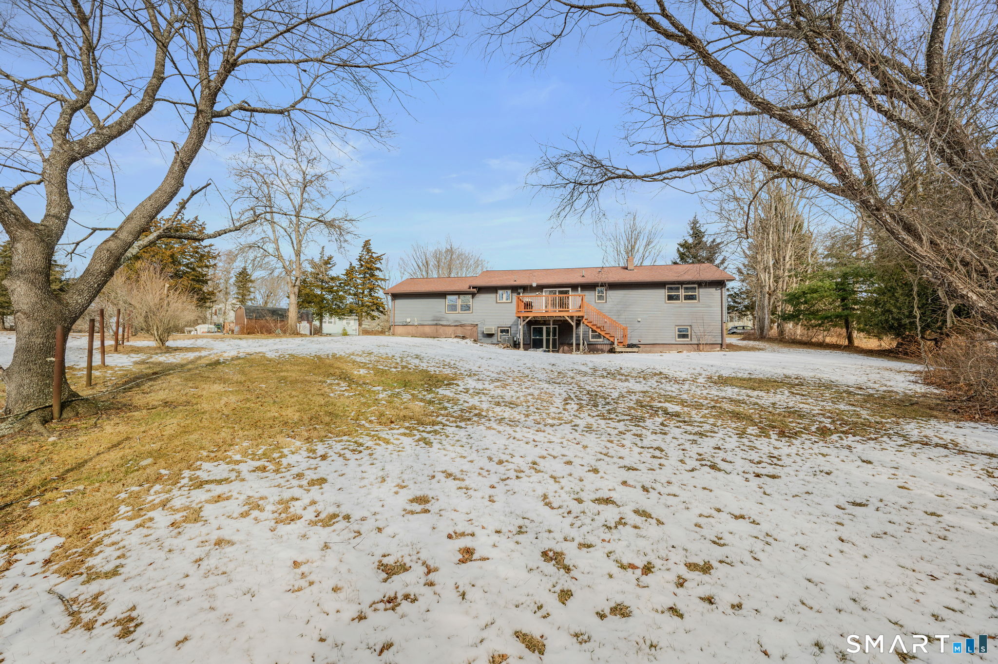 1040 East Lake Road Oakdale, CT 06370 - Photo 4 of 25