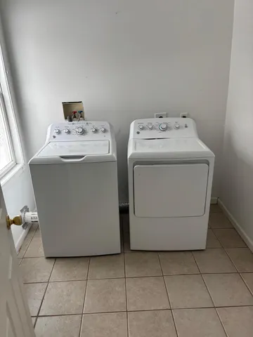 $190,000 | 415 South Main Street, Lawton, MI 49065