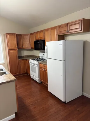 $190,000 | 415 South Main Street, Lawton, MI 49065