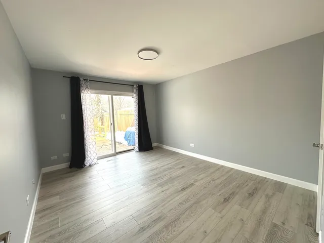 $2,000 | 1410 Beverly Lane, Streamwood, IL 60107