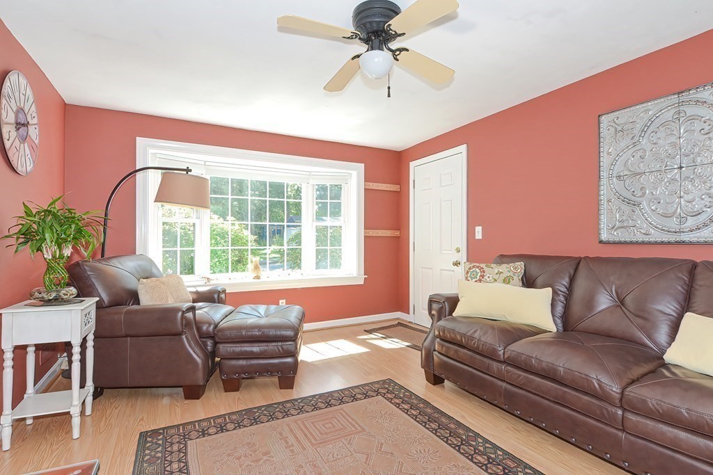41 Sutherland Road North Attleboro, MA 02760 - Photo 12 of 34 Gallery Image 12