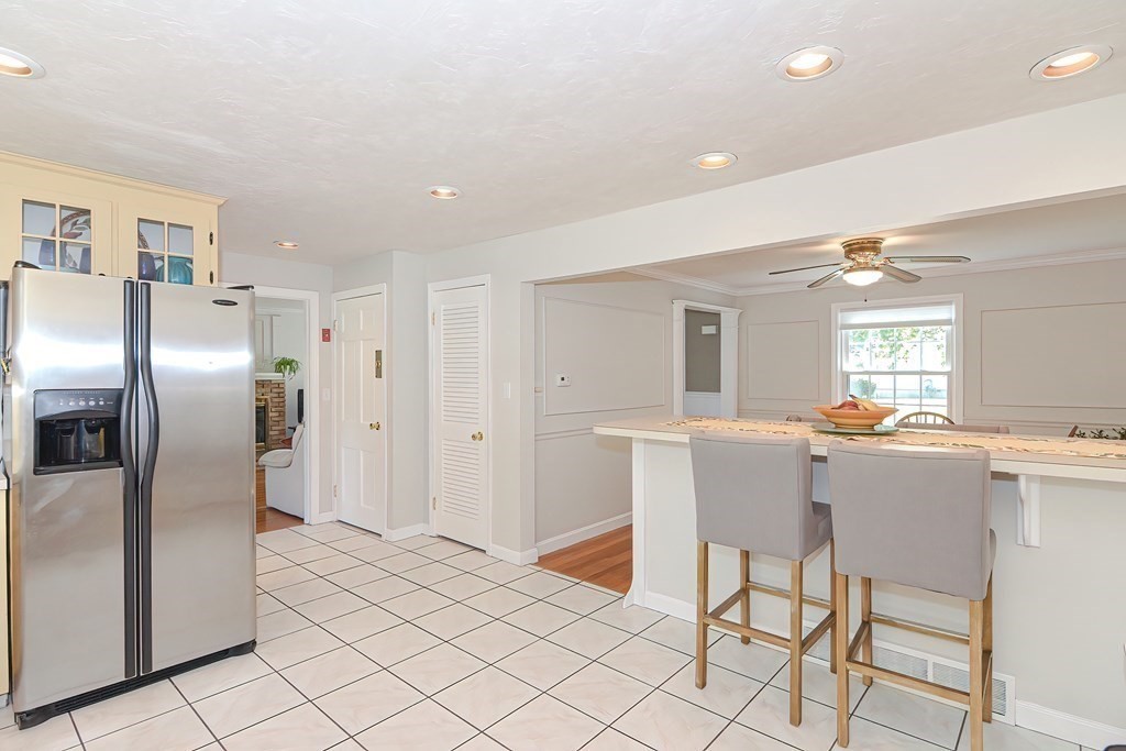 41 Sutherland Road North Attleboro, MA 02760 - Photo 16 of 34 Gallery Image 16