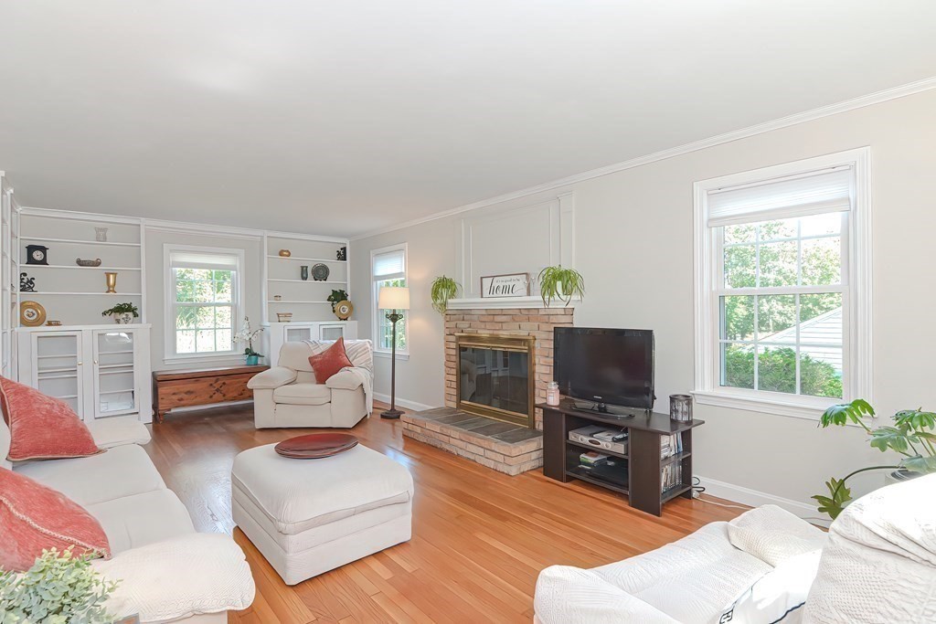 41 Sutherland Road North Attleboro, MA 02760 - Photo 21 of 34 Gallery Image 21