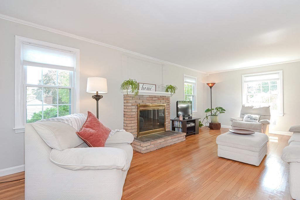 41 Sutherland Road North Attleboro, MA 02760 - Photo 22 of 34 Gallery Image 22