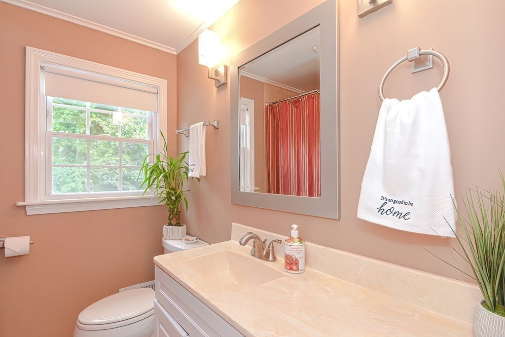 41 Sutherland Road North Attleboro, MA 02760 - Photo 28 of 34 Gallery Image 28