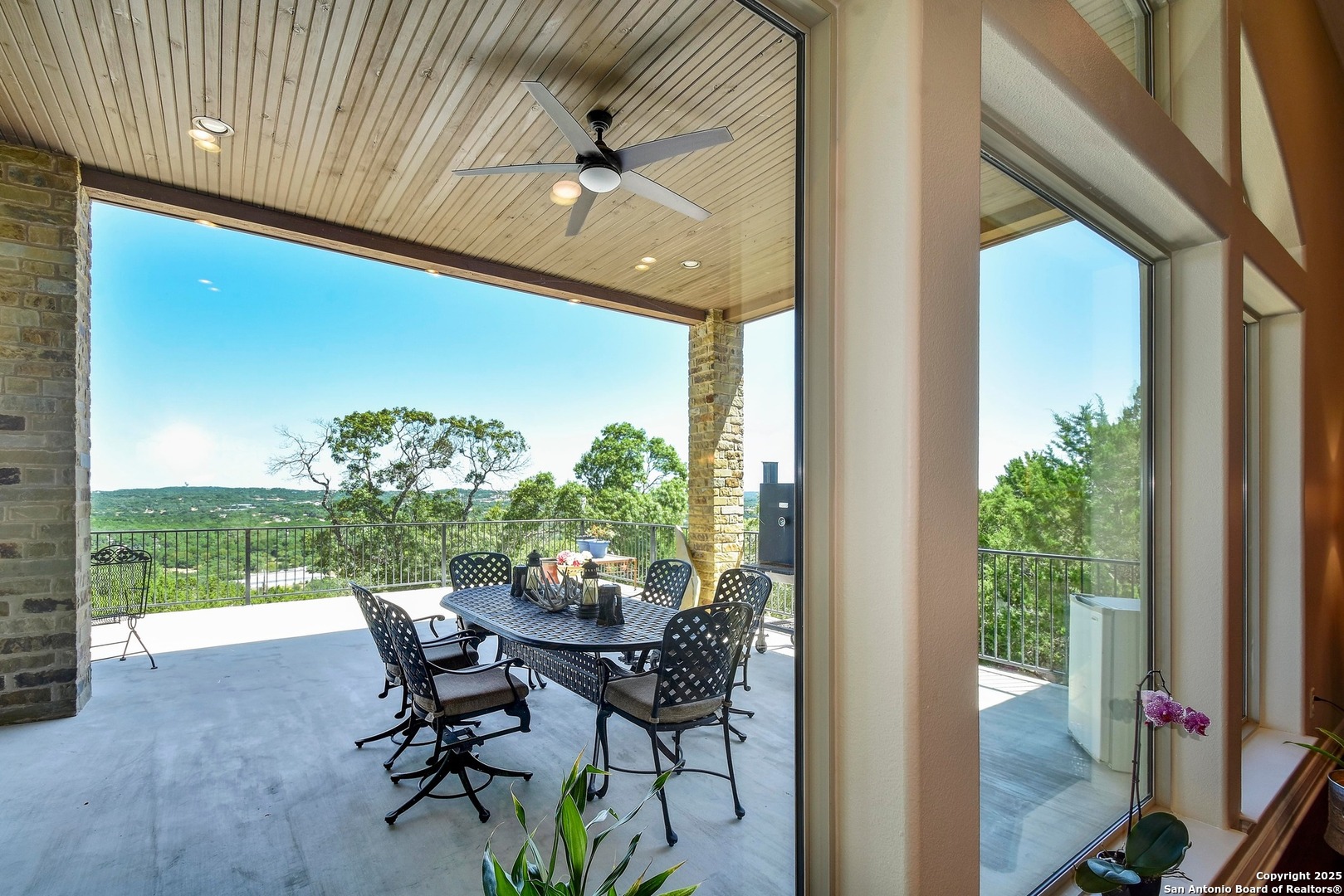 8 Braeburn Court Bulverde, TX 78163 - Photo 14 of 64