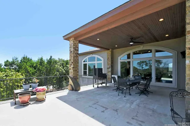 $1,450,000 | 8 Braeburn Court, Bulverde, TX 78163
