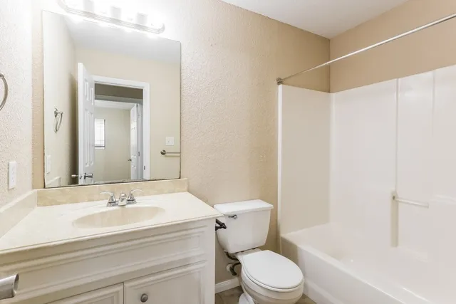 $1,455 | 131 Golfview Court, Conroe, TX 77356