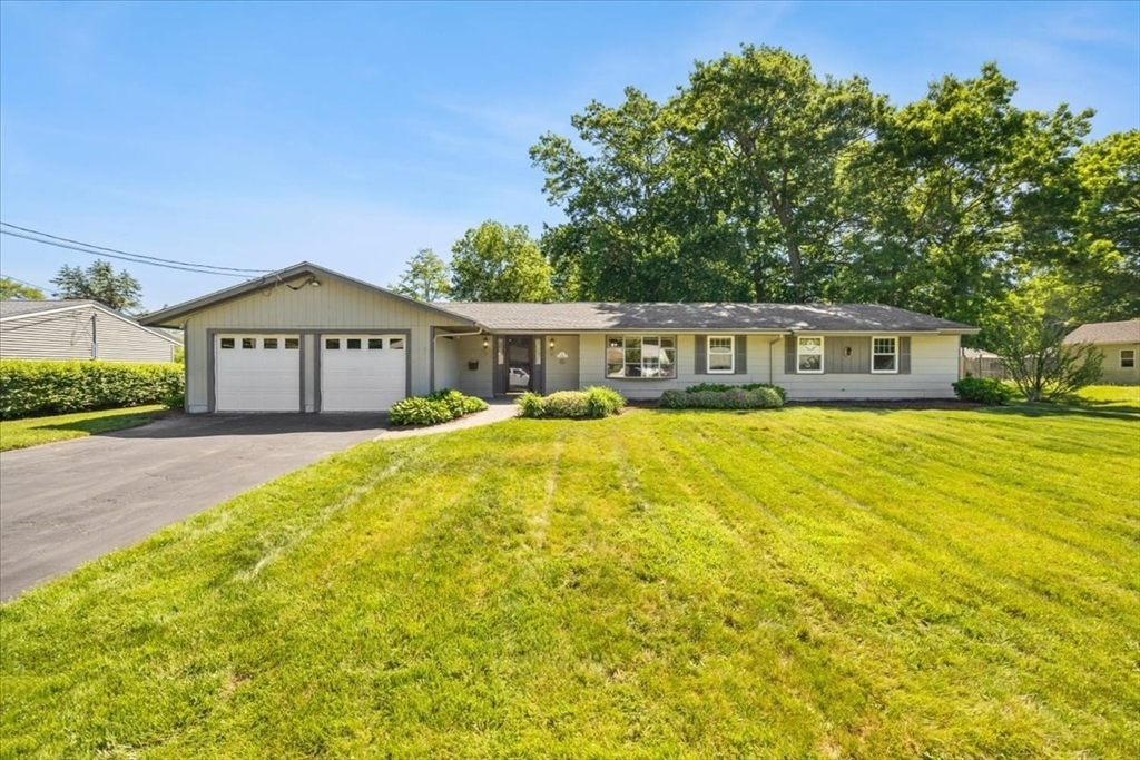 27 Nadine Road Brockton, MA 02302 - Photo 2 of 42