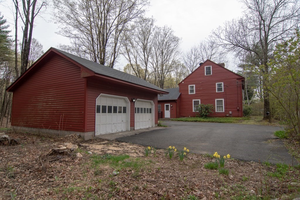 335 Long Plain Road Leverett, MA 01054 - Photo 3 of 41
