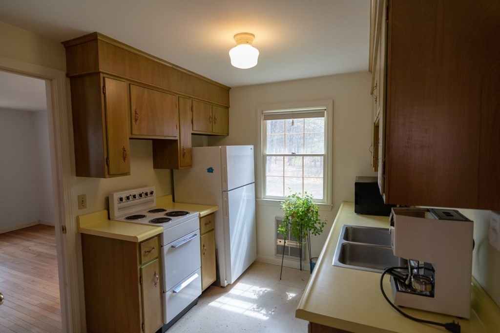 335 Long Plain Road Leverett, MA 01054 - Photo 34 of 41