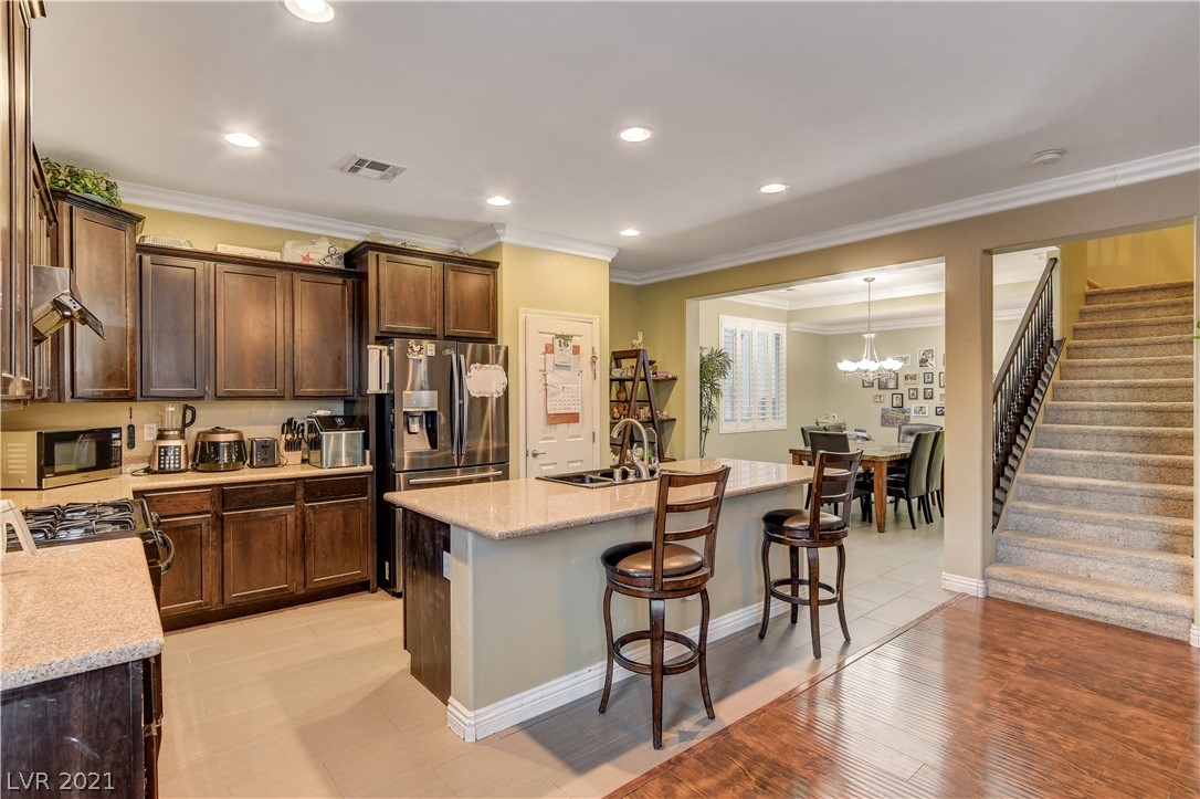 10381 Mystic Pine Road Las Vegas, NV 89135 - Photo 8 of 21