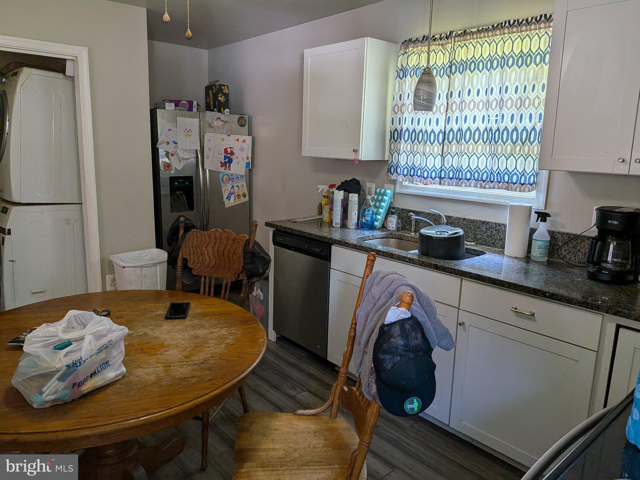 10198 Old Rapidan Road Orange, VA 22960 - Photo 5 of 29 Cozy kitchen with modern touches.