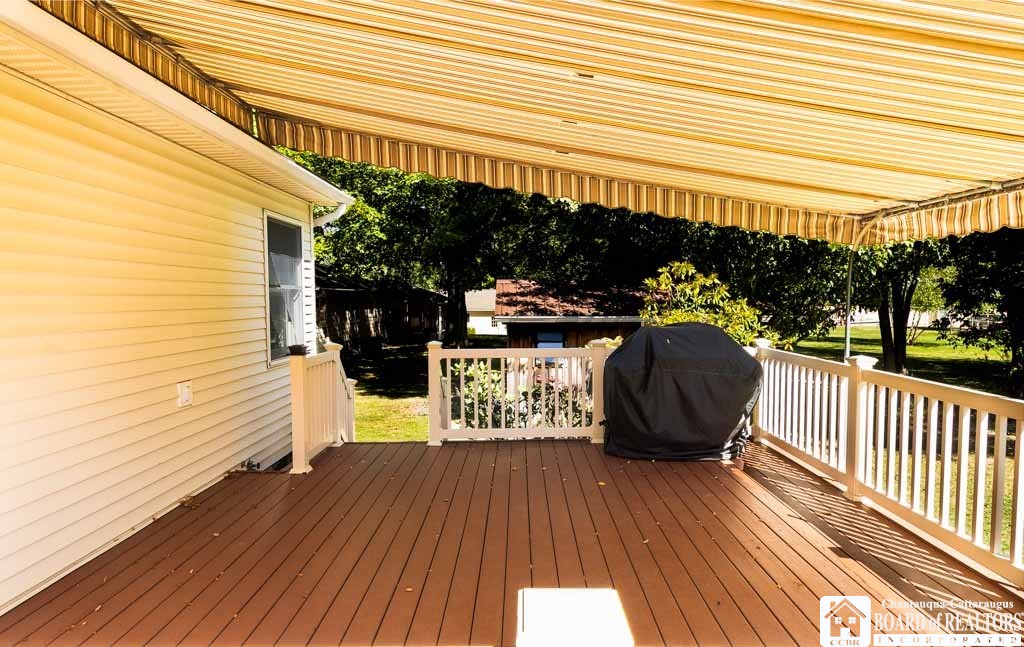 11 Pleasant Avenue Pomfret, NY 14063 - Photo 7 of 45 Large composite deck