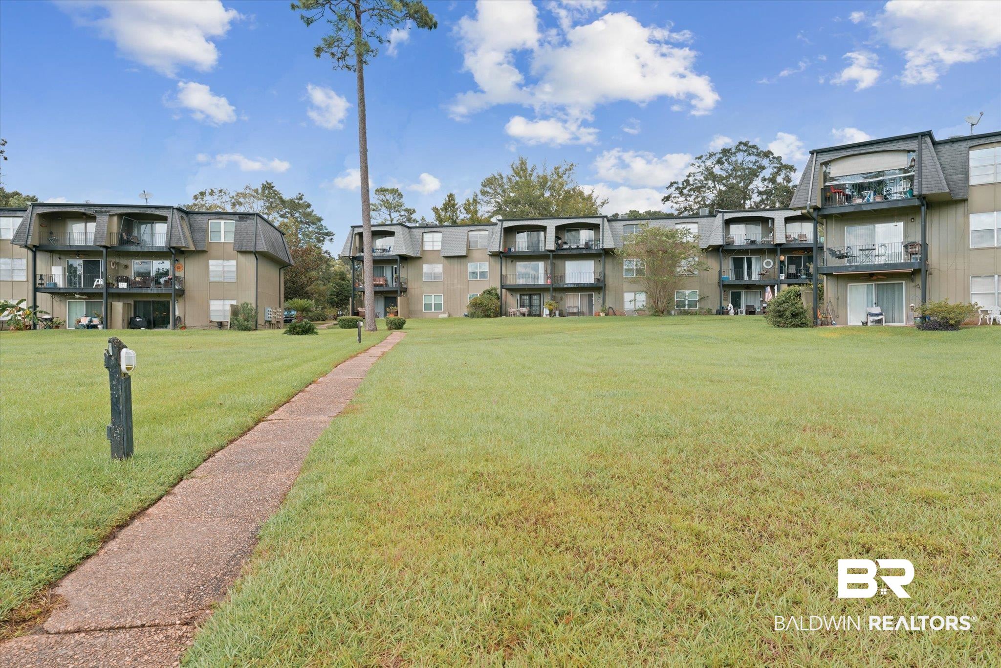 209 Riverbend Drive, Unit 209 Mobile, AL 36605 - Photo 19 of 25