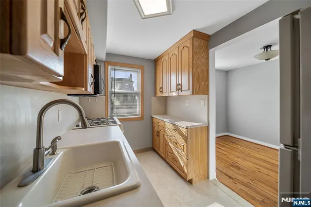 $2,700 | 372 Lawton Avenue, Unit A, Cliffside Park, NJ 07010