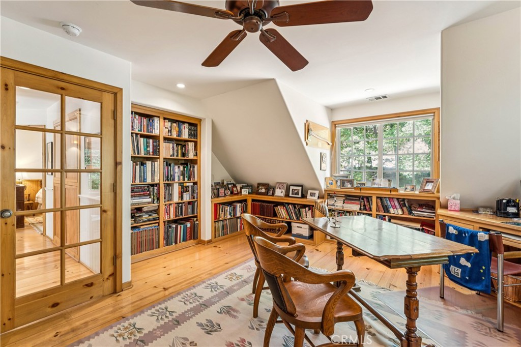 28971 North Shore Road Lake Arrowhead, CA 92352 - Photo 44 of 60