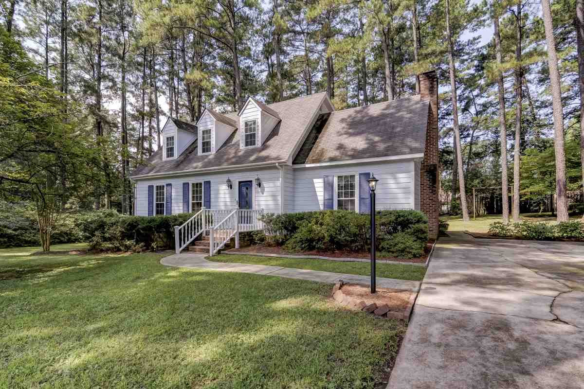 8801 Boar's Head Court Raleigh, NC 27613 - Photo 2 of 22 Photo 2