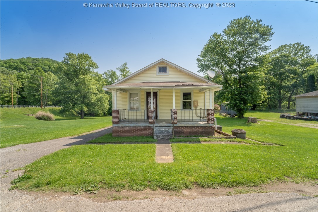 5267 Elk River Road North Elkview, WV 25071 - Photo 18 of 22 Gallery Image 18
