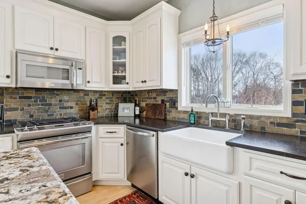 $1,400,000 | 4700 McDonald Dr Place North, Stillwater, MN 55082