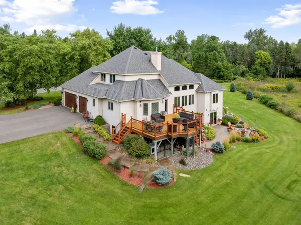 $1,400,000 | 4700 McDonald Dr Place North, Stillwater, MN 55082