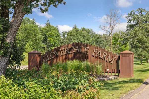 $1,400,000 | 4700 McDonald Dr Place North, Stillwater, MN 55082