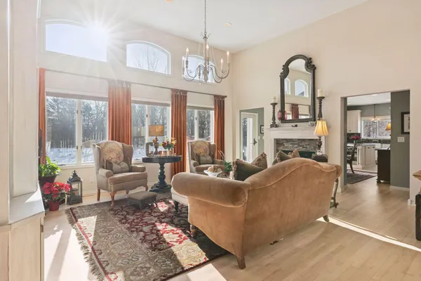 $1,400,000 | 4700 McDonald Dr Place North, Stillwater, MN 55082