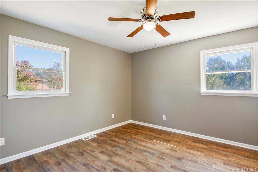 323 Turner Road Gastonia, NC 28056 - Photo 19 of 39 Gallery Image 19