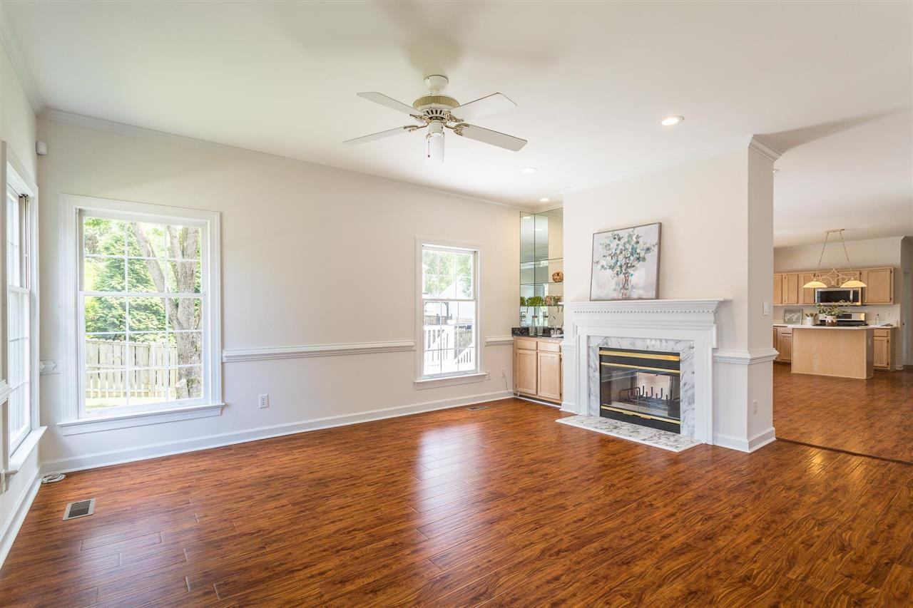 5601 Barham Court Raleigh, NC 27613 - Photo 12 of 30 Living Room
