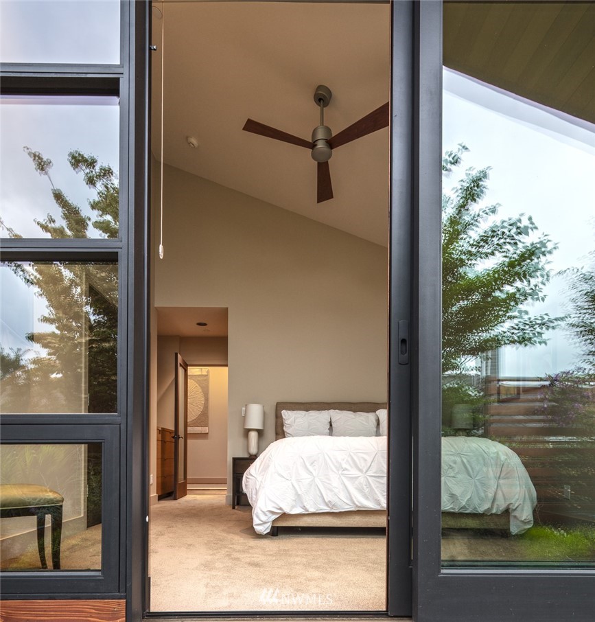 1014 Belfair Road Bellevue, WA 98004 - Photo 14 of 24