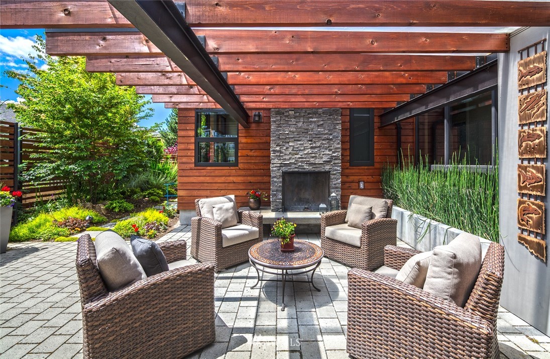 1014 Belfair Road Bellevue, WA 98004 - Photo 18 of 24