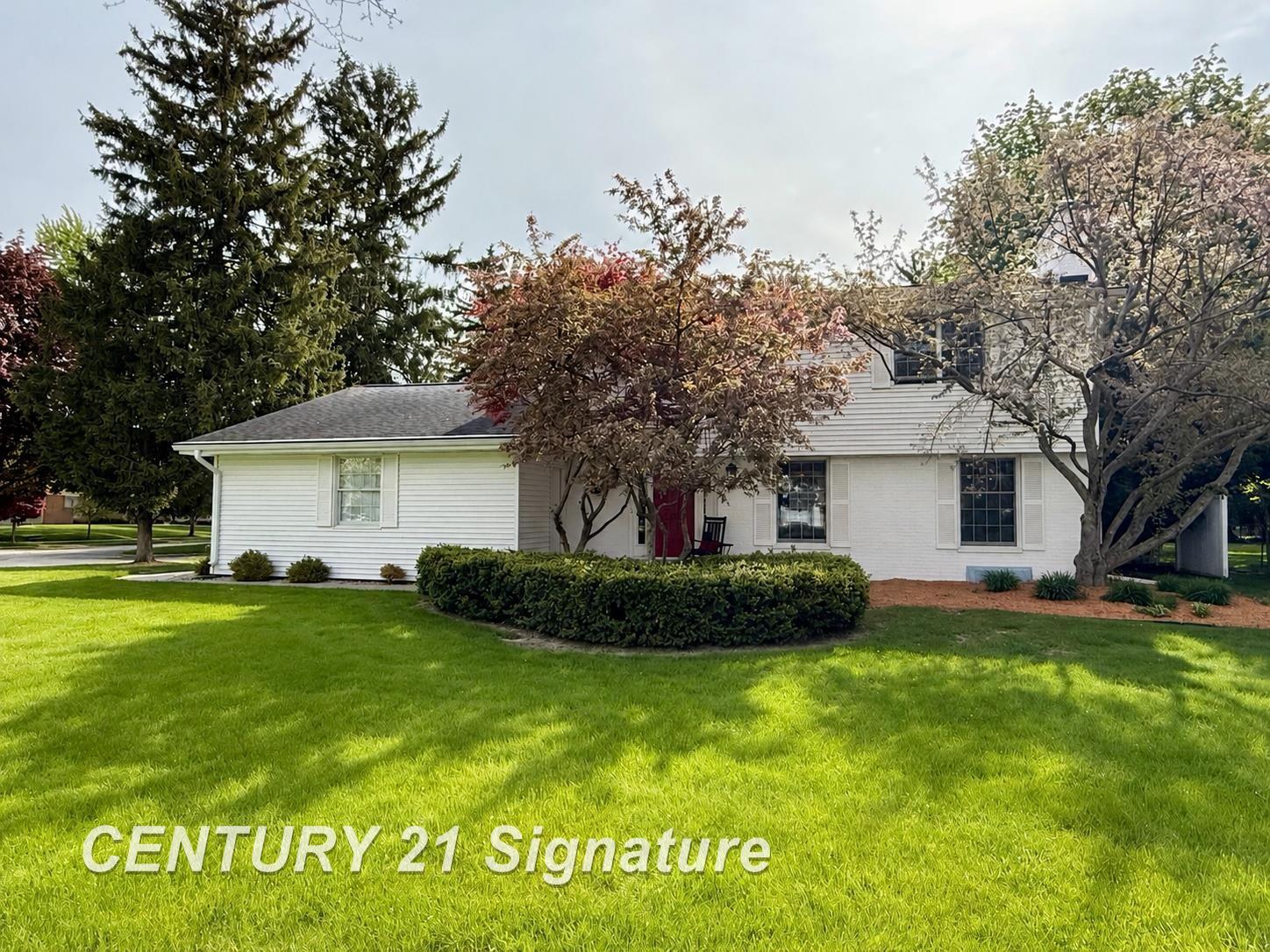 321 Somerset Road Saginaw, MI 48638 - Photo 1 of 31 Gallery Image 1