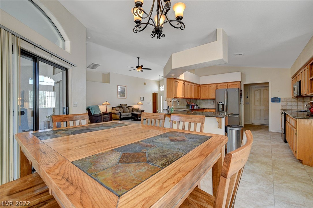 950 West Calvada Boulevard Pahrump, NV 89048 - Photo 12 of 33