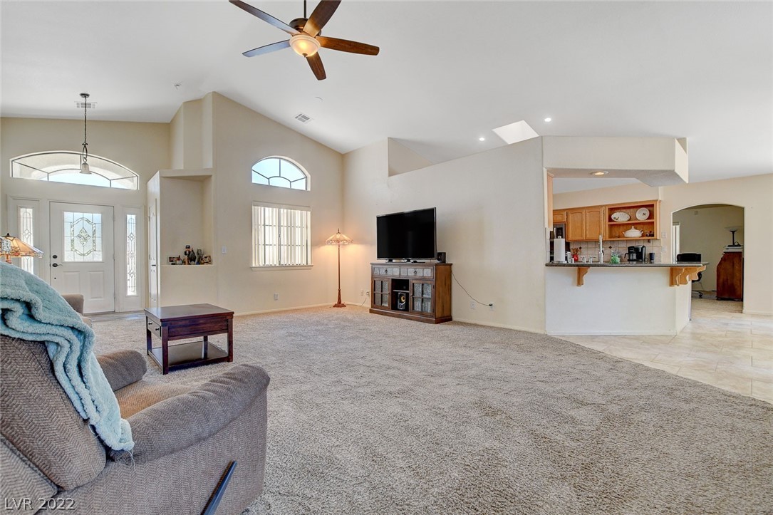 950 West Calvada Boulevard Pahrump, NV 89048 - Photo 4 of 33