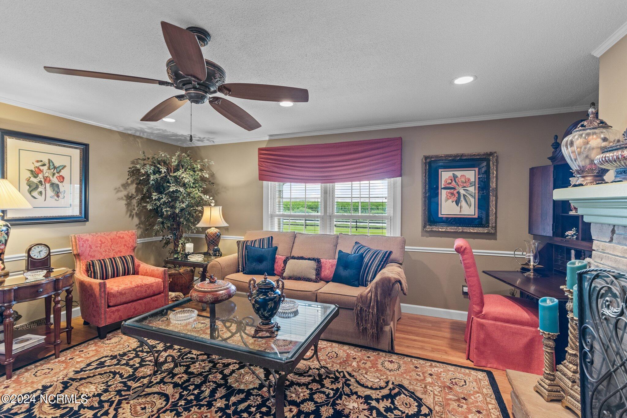 411 Taylor Heath Road Kinston, NC 28501 - Photo 9 of 49 Den