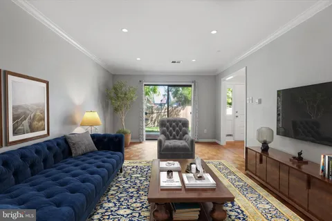 $375,000 | 101 Montgomery Avenue, Unit B2, Bala Cynwyd, PA 19004